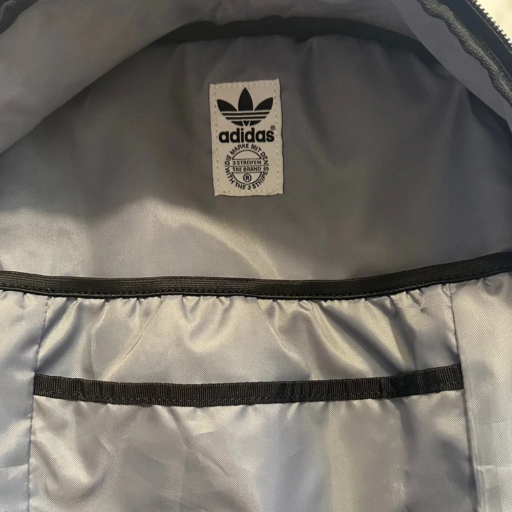 Adidas Heathered Gray Men's Backpack - Picture 4 of 5